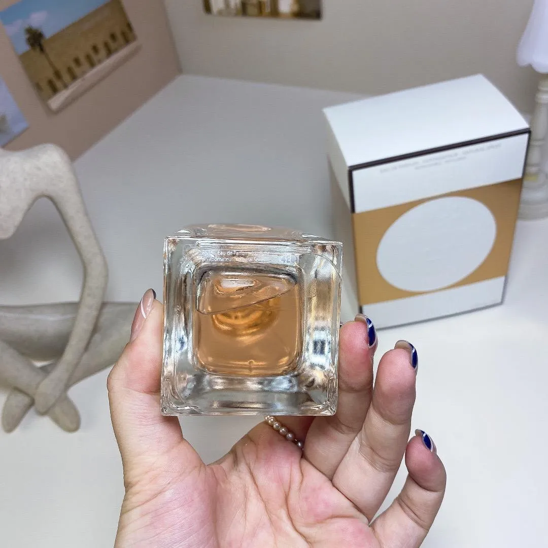 bergamot-and-vanilla-perfume-balanced-versatile-bottle-side-view bergamot-and-vanilla-perfume-balanced-versatile-bottle-side-view